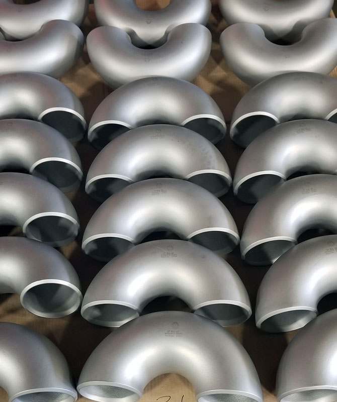 Entregando tuberías de aleación de alto contenido de níquel a todo México.